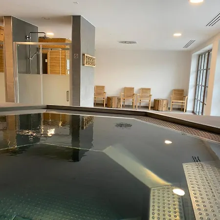 Apartament Wellness Pila *